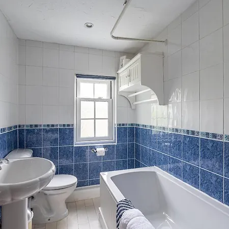 A D Coach House * リッチモンド